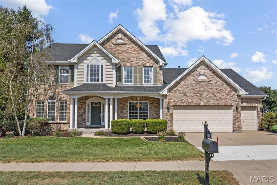 17835 Westhampton Woods DR, Chesterfield, MO 63005