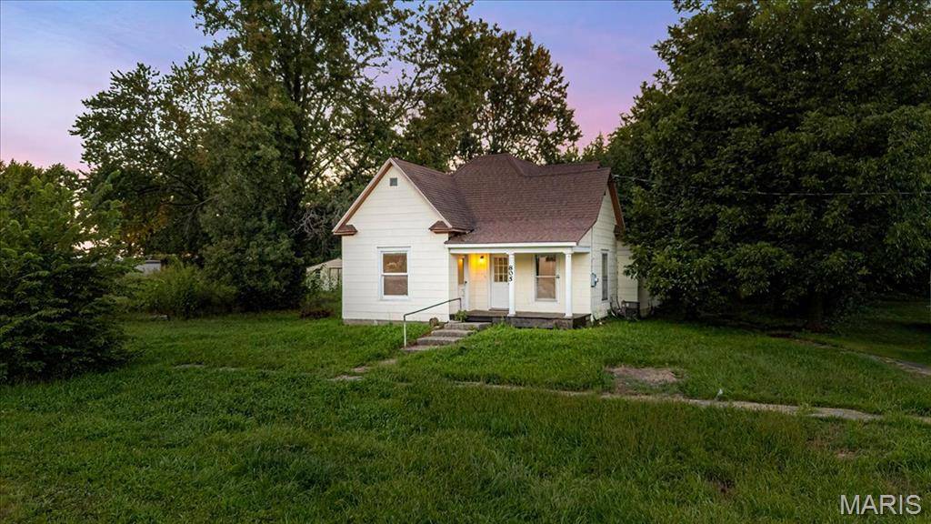 805 S Clark ST, Bellflower, MO 63333