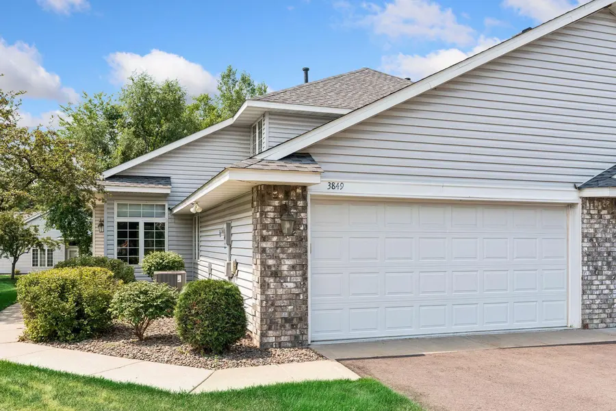 3849 Stonehaven CT, Anoka, MN 55303