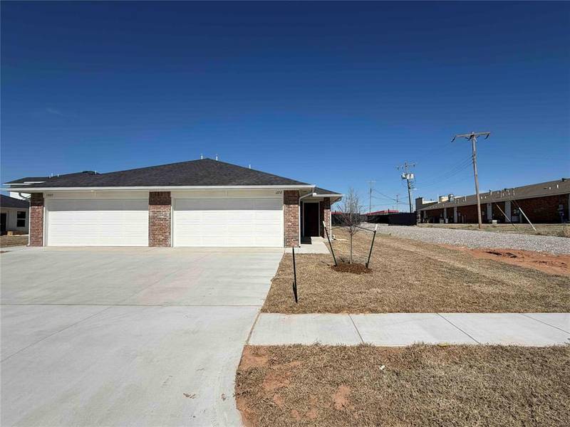 316 Aaran WAY, Yukon, OK 73099