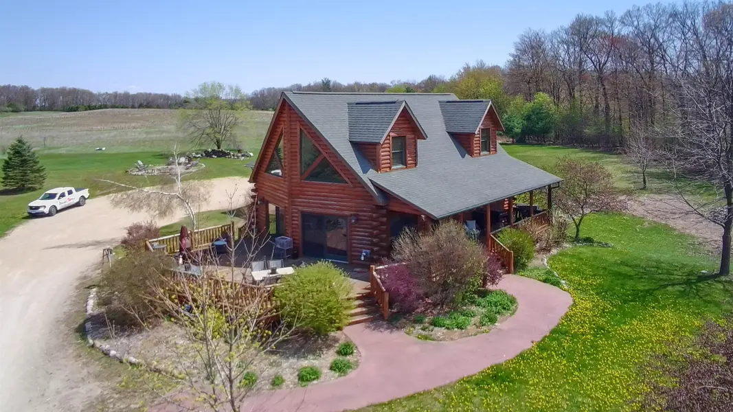 N6512 STATE ROAD 22, Wild Rose, WI 54984-6113