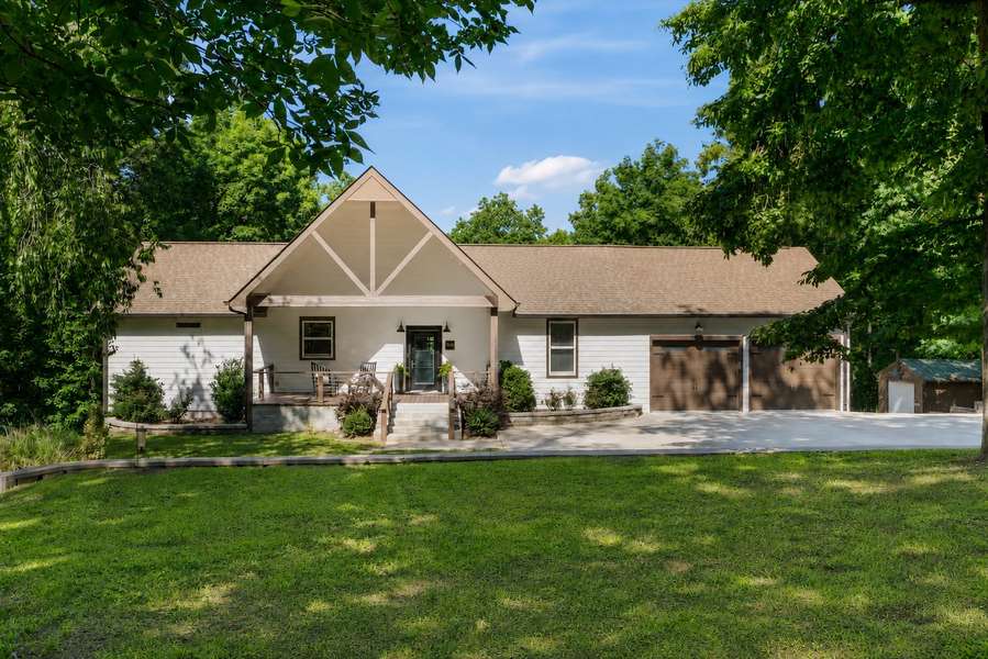 7865 Barnhill Rd, Primm Springs, TN 38476
