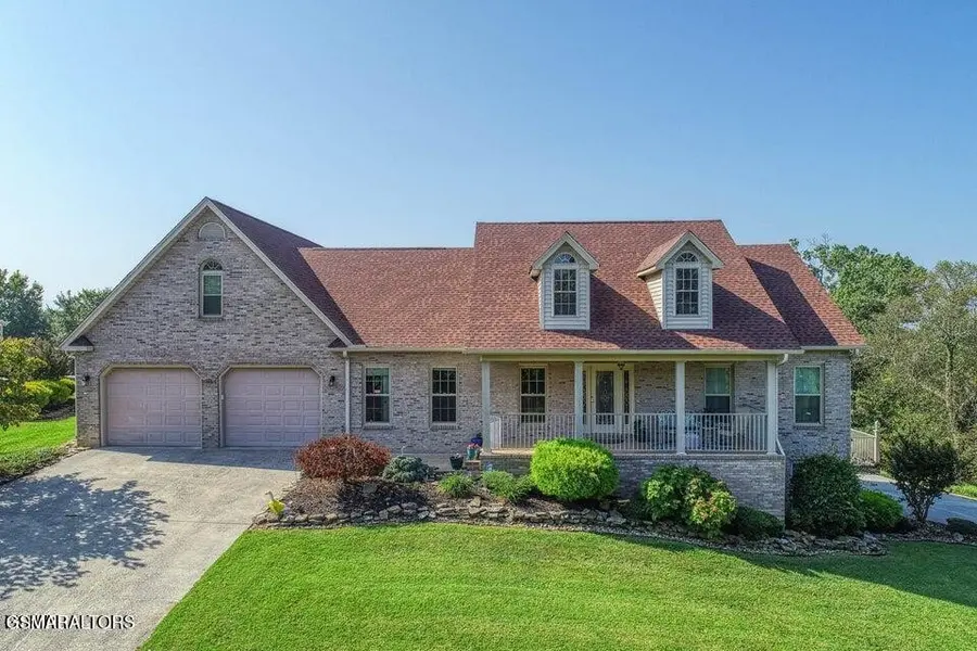 849 Pinnacle Drive, Dandridge, TN 37725