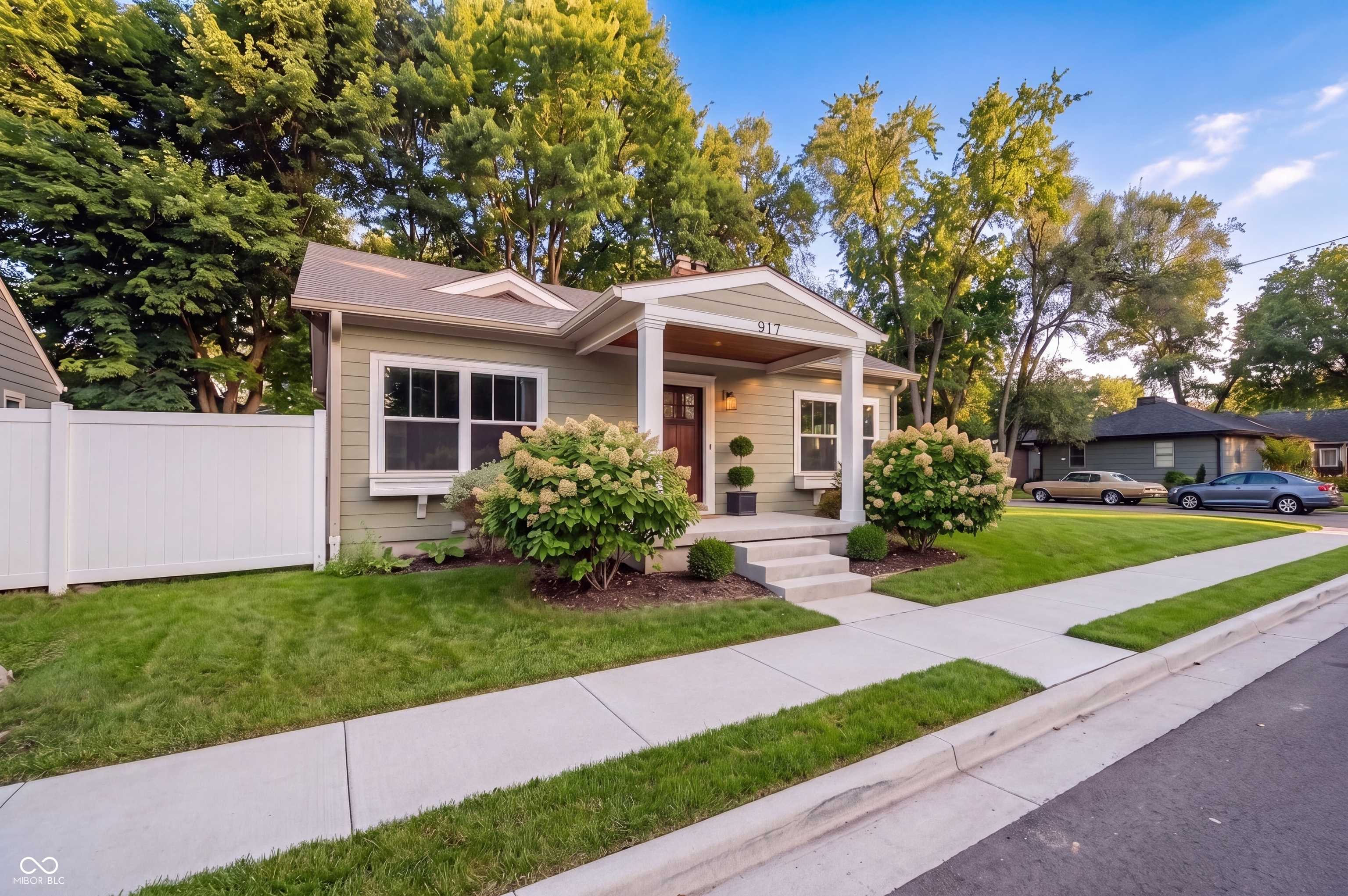 917 E 50th ST, Indianapolis, IN 46205