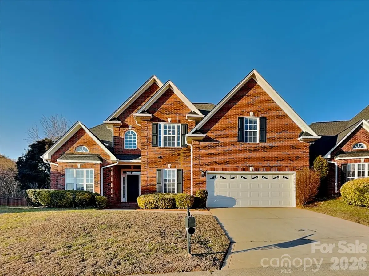 2562 Firethorn CT, Gastonia, NC 28056