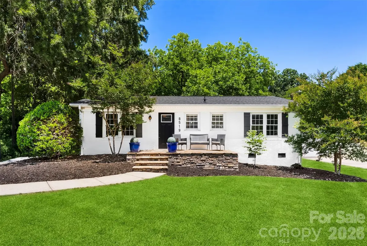 8519 E Franklin ST, Mount Pleasant, NC 28124