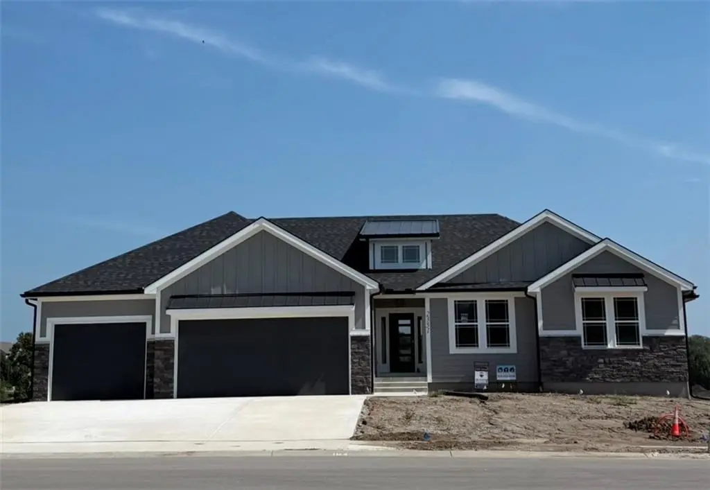 2351 Foxtail DR, Kearney, MO 64060