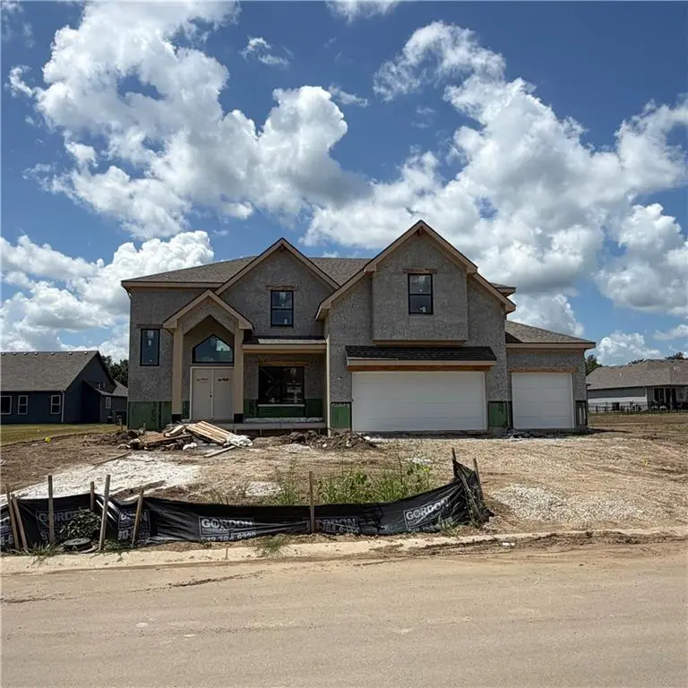 2334 Foxtail DR, Kearney, MO 64060