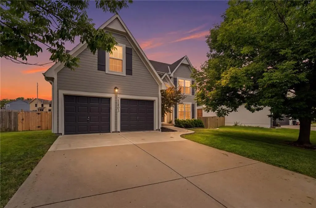 21403 W 54th TER, Shawnee, KS 66218
