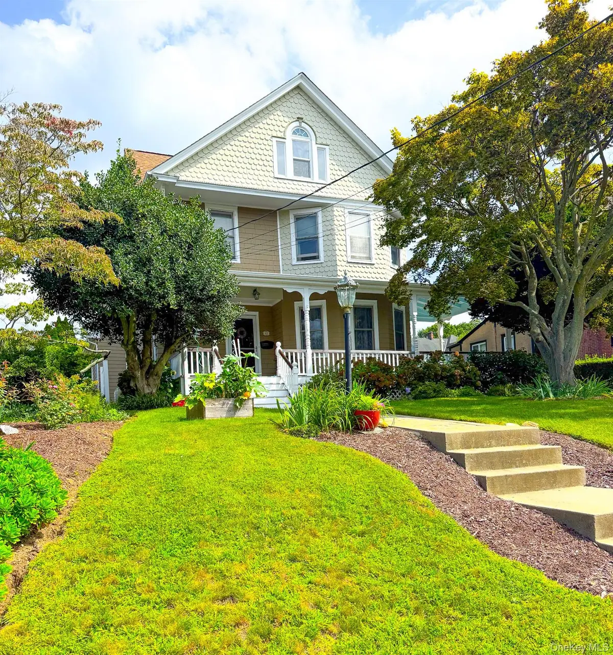 43 Kellogg ST, Oyster Bay, NY 11771