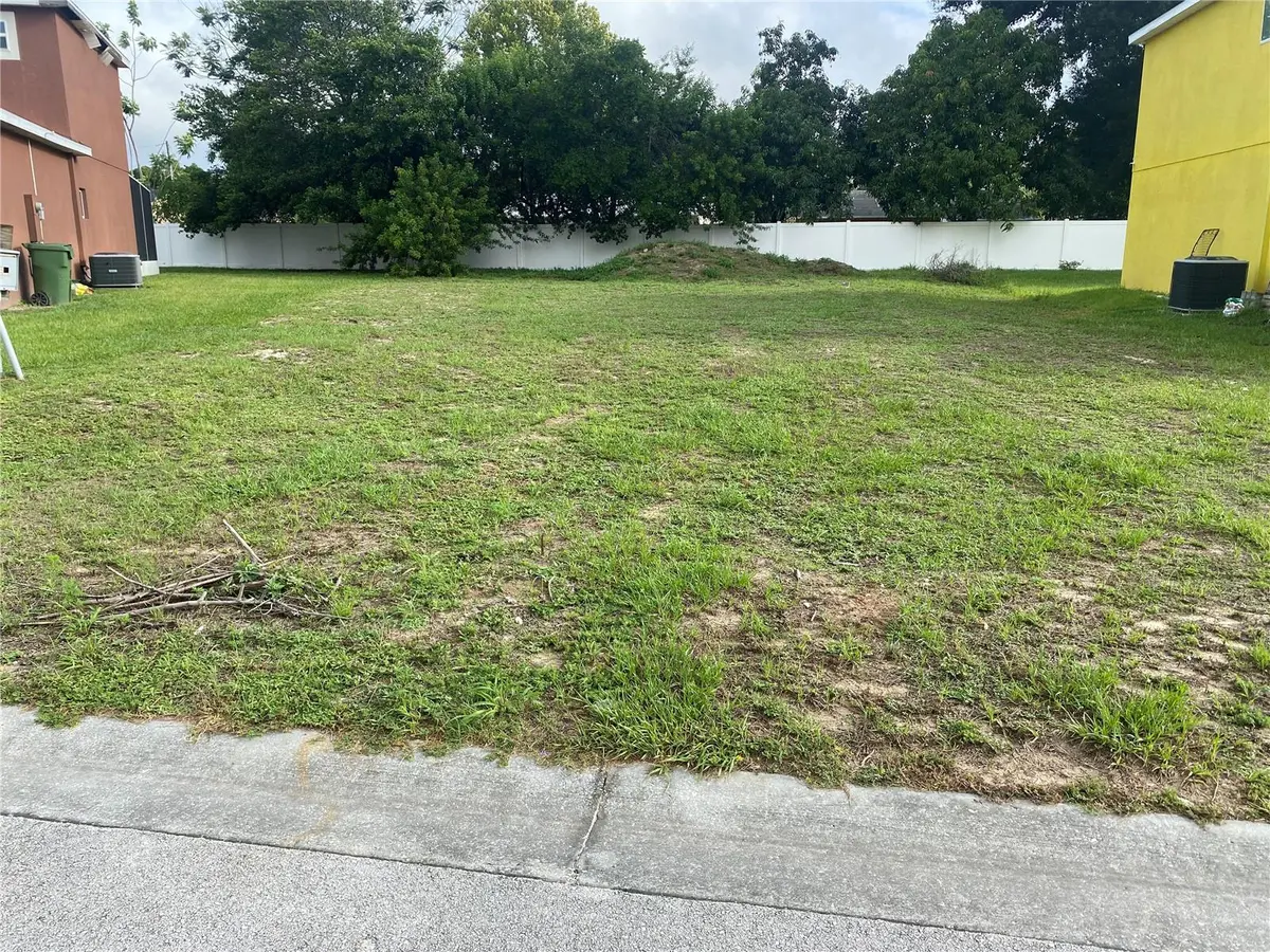 1304 SALISBURY DR, Winter Haven, FL 33881