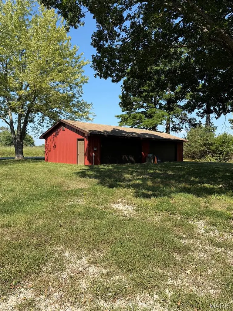 20602 County Road 1000, St James, MO 65559