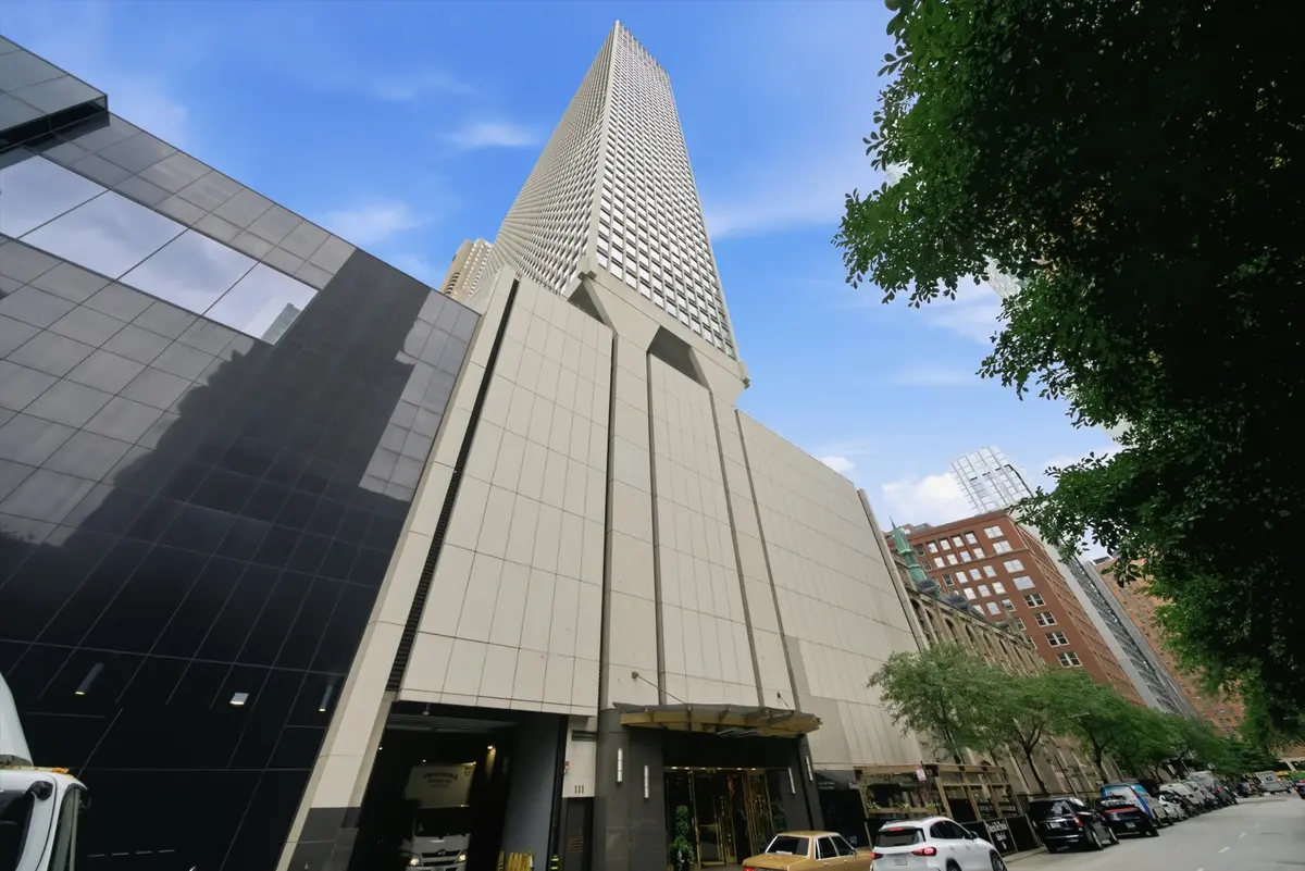 111 E Chestnut ST #38F, Chicago, IL 60611