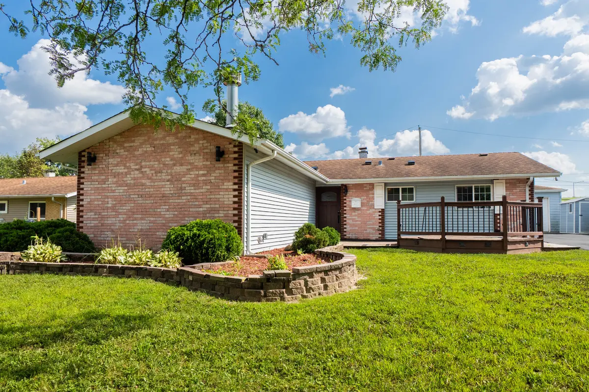 4431 Lisa LN, Oak Forest, IL 60452