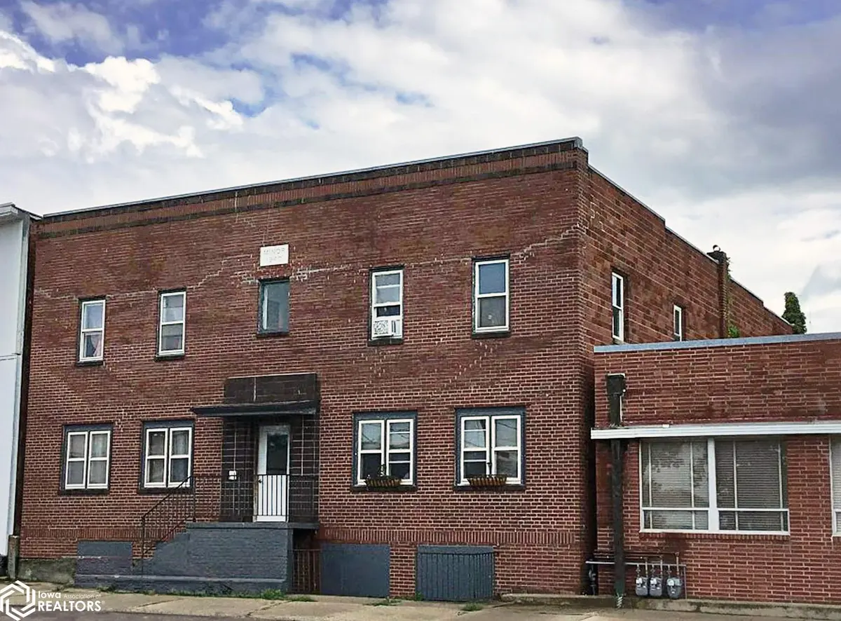 17 W 4Th ST, Atlantic, IA 50022