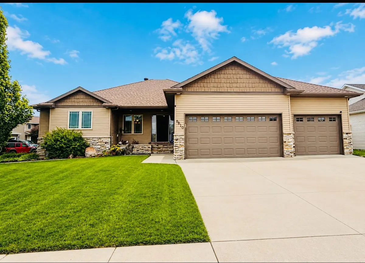 6810 24 ST S, Fargo, ND 58104