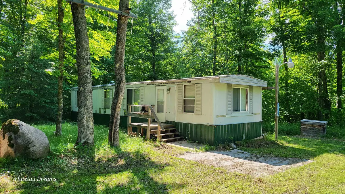 75528 CHIPPEWA LAKE RD, Butternut, WI 54514