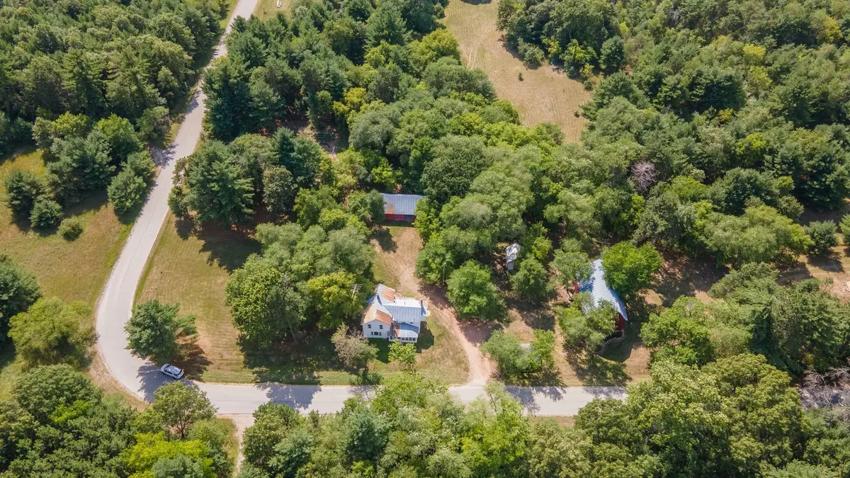 W5165 ASPEN RD, Wild Rose, WI 54984
