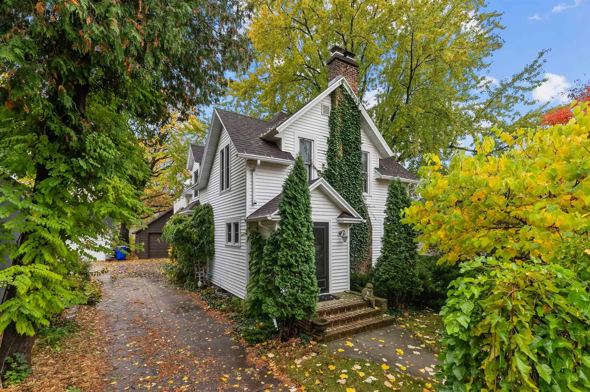 819 E PACIFIC ST, Appleton, WI 54911