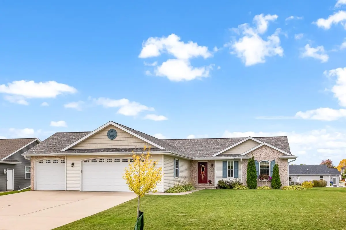 N1857 BAILEYS HARBOR RD, Greenville, WI 54942