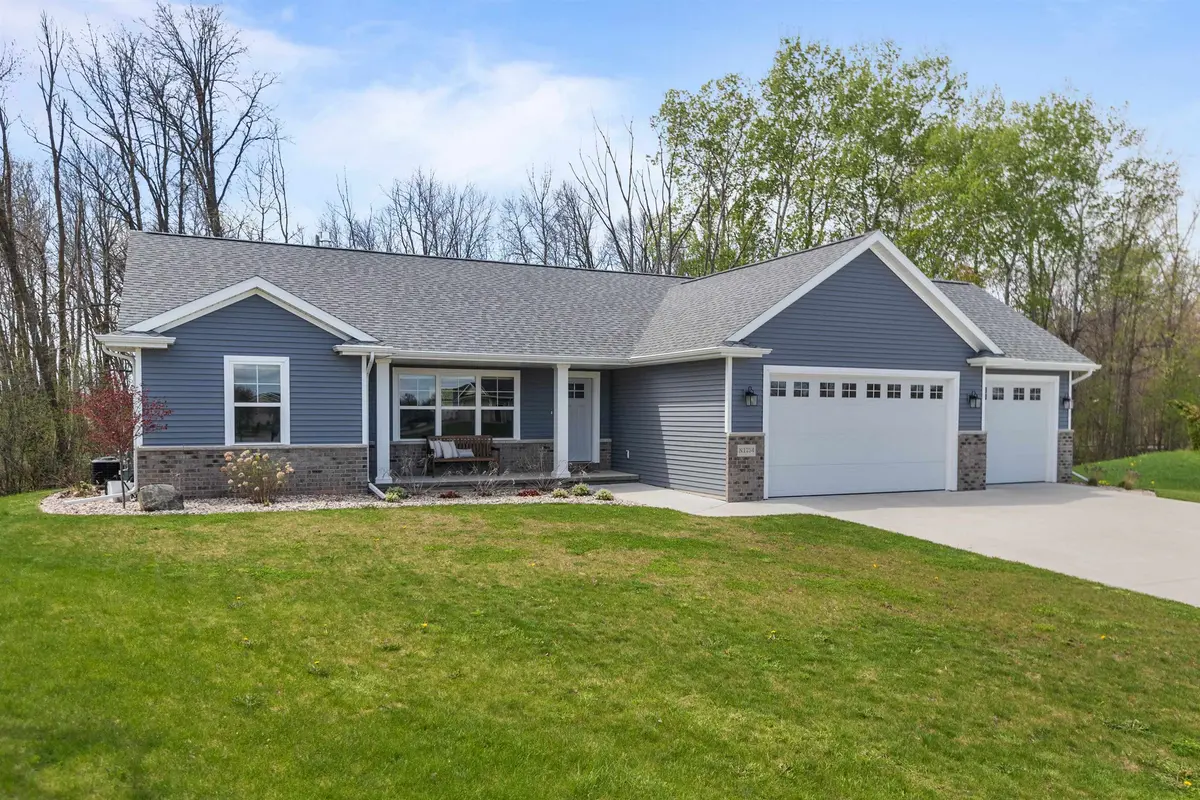 N1734 BAILEYS HARBOR CT, Greenville, WI 54942