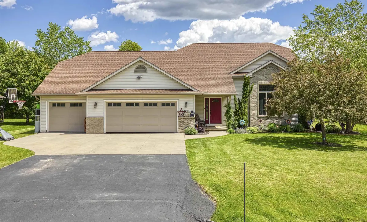 N1280 THRUSH DR, Greenville, WI 54942