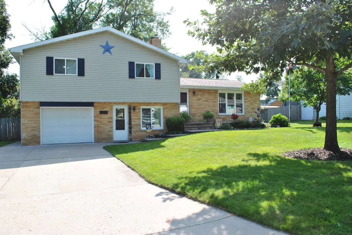 230 SIMONET ST, Green Bay, WI 54301