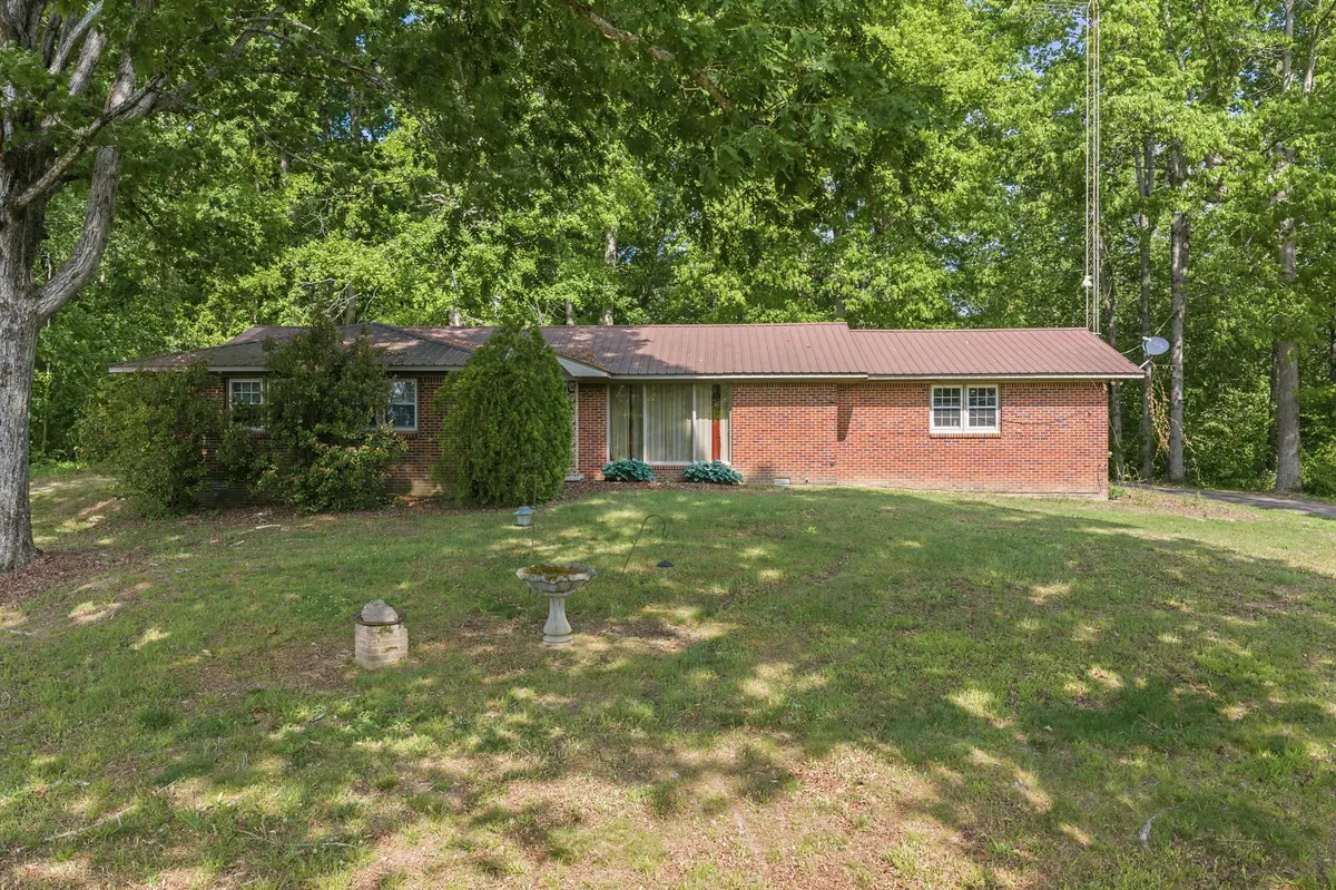 4536 Brooksie Thompson Rd, Decaturville, TN 38329