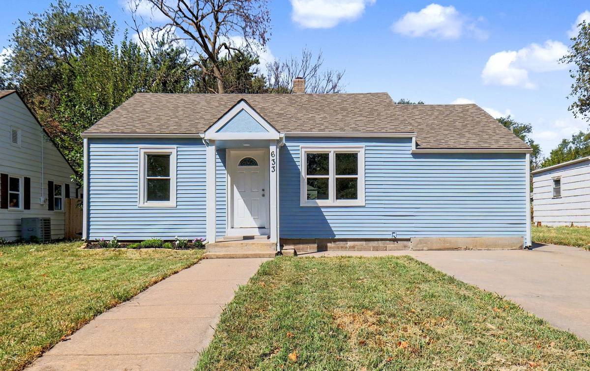 633 N Ridgewood Dr., Wichita, KS 67208