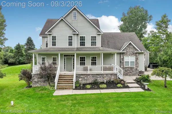 2633 Groveland RD, Groveland Township, MI 48462
