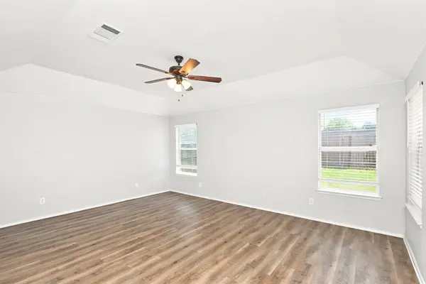 437 Nutmeg, Burleson, TX 76028