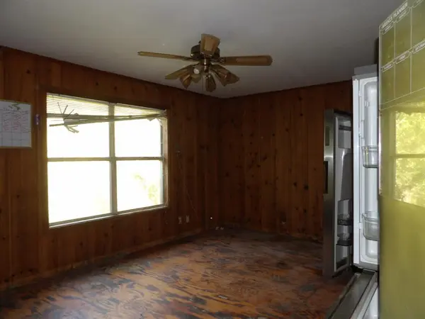 402 Keith Street, Mount Vernon, TX 75457