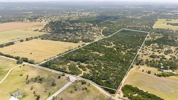 1984 N Grape Creek RD, Fredericksburg, TX 78624