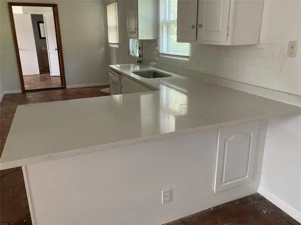 7702 Pitter Pat LN, Austin, TX 78736