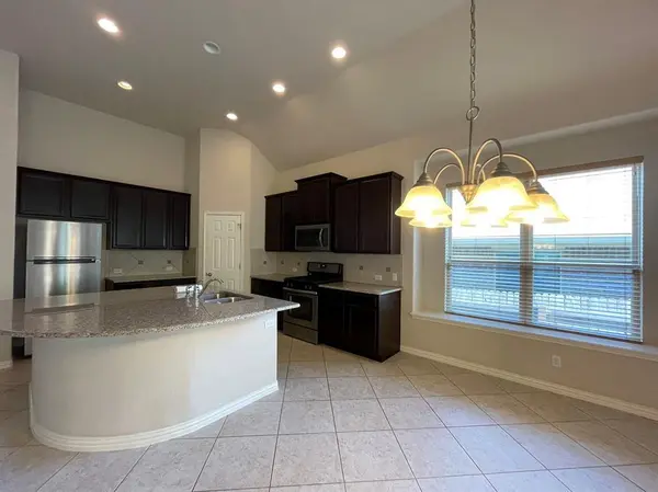 633 Peregrine WAY, Leander, TX 78641
