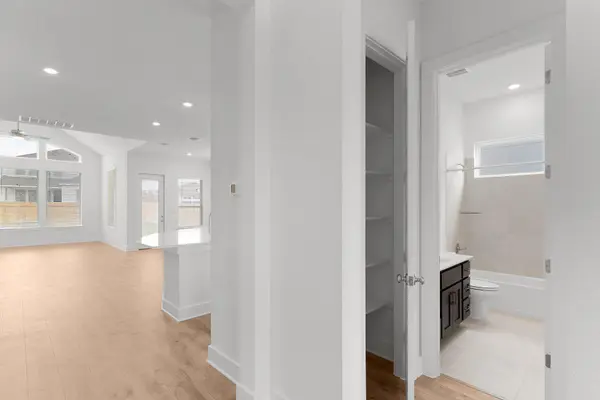 105 Monza BND, Liberty Hill, TX 78642
