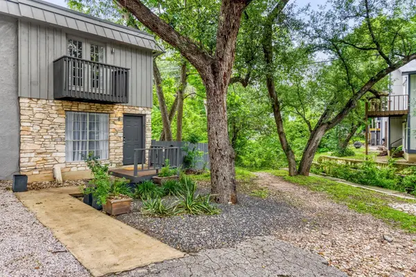 1912 Lightsey RD #6, Austin, TX 78704
