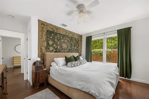 1106 Arcadia Ave, Austin, TX 78757