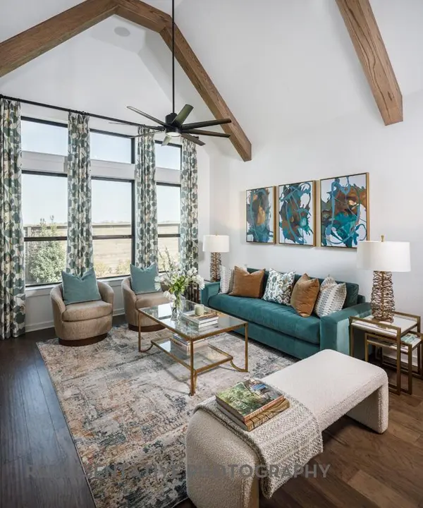 9309 Breeze Hill DR, Austin, TX 78744
