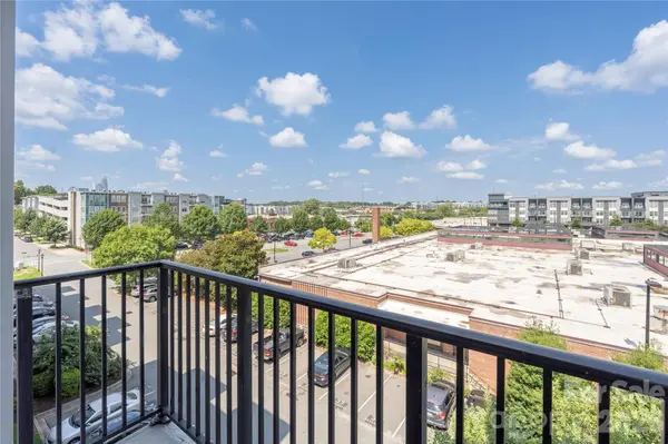 2338 Yadkin AVE #407, Charlotte, NC 28205