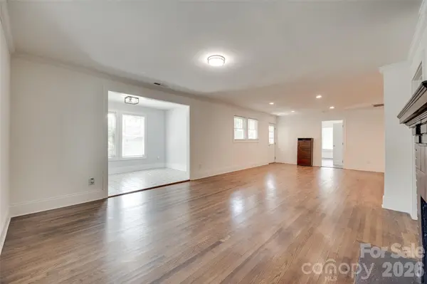 3001 Tuckaseegee RD, Charlotte, NC 28208