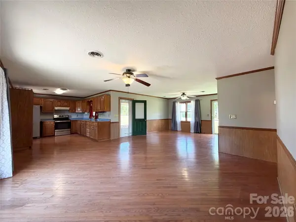372 Ferry RD, Forest City, NC 28043