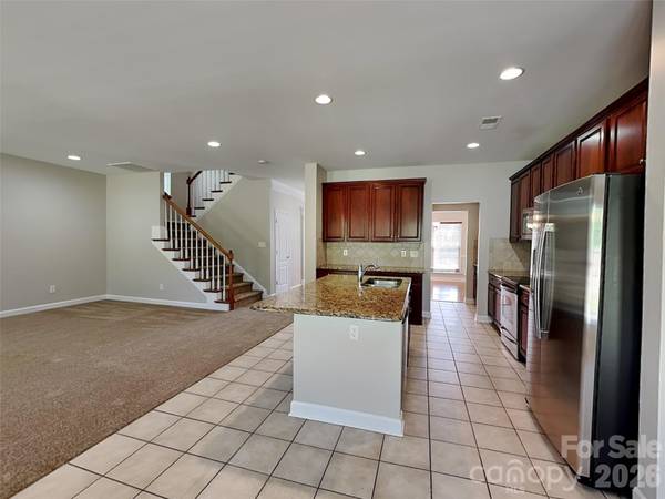 11206 Scottsman Trace DR, Charlotte, NC 28273