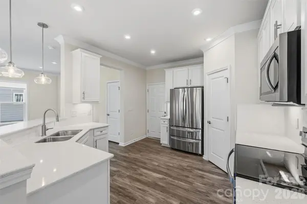 23206 Clarabelle DR, Charlotte, NC 28273