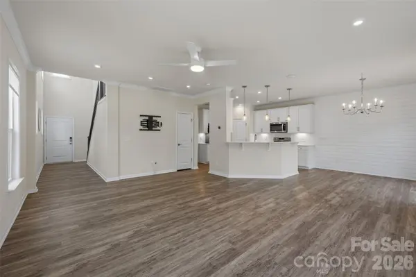 23206 Clarabelle DR, Charlotte, NC 28273