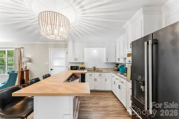 8519 E Franklin ST, Mount Pleasant, NC 28124