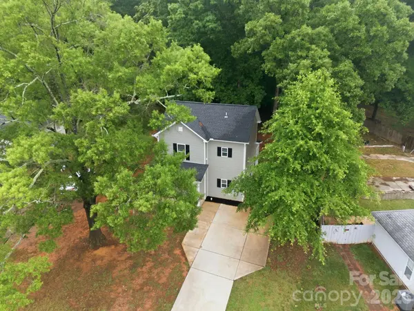 8625 Terra Cotta DR, Charlotte, NC 28215