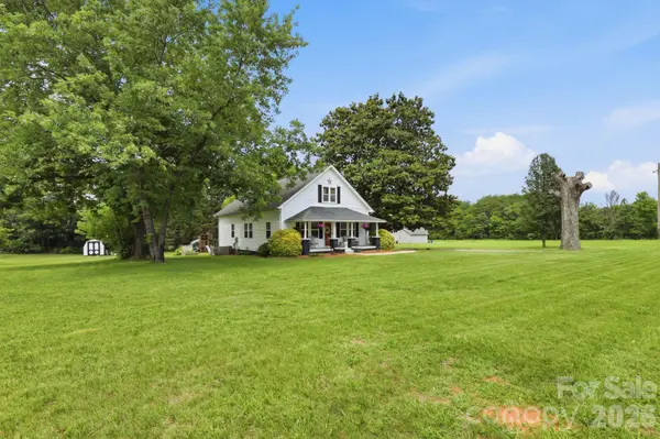 189 Chestnut Grove RD, Statesville, NC 28625