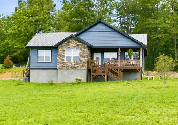301 McGinnis DR, Old Fort, NC 28762