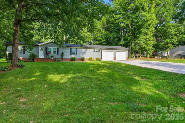 446 Heritage CIR, Taylorsville, NC 28681